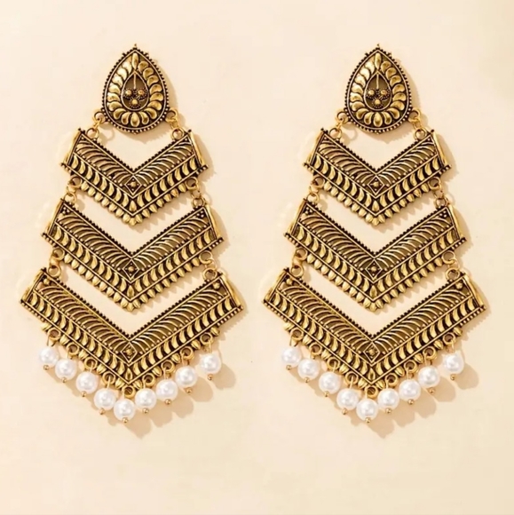 NWT Large Handmade Antique gold and faux pearls tassels jhumka/ Indian jewellery - Picture 1 of 4